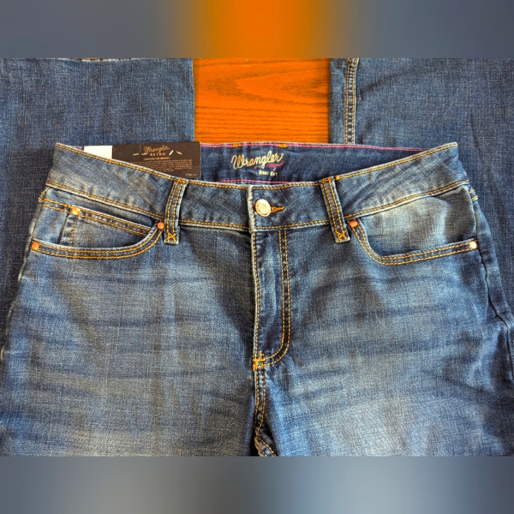 NEW! Women's Wrangler "Retro" Blue Jeans 15/16 x 34 - Picture 3 of 5